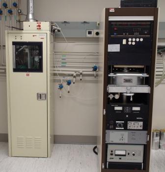 Picture of the plasma enhanced chemical vapor deposition system in the Owen cleanroom.