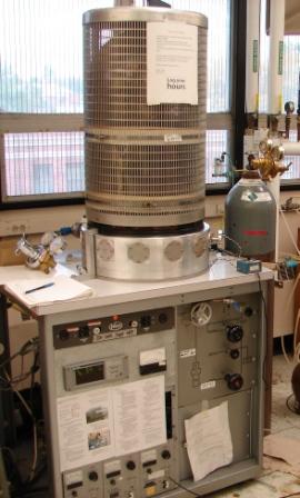 VEECO thermal evaporator in Dr. Tate's lab.